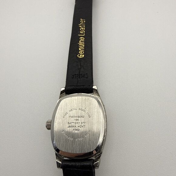 Vintage Ladies Watch New Leather Strap And Battery - Picture 3 of 4